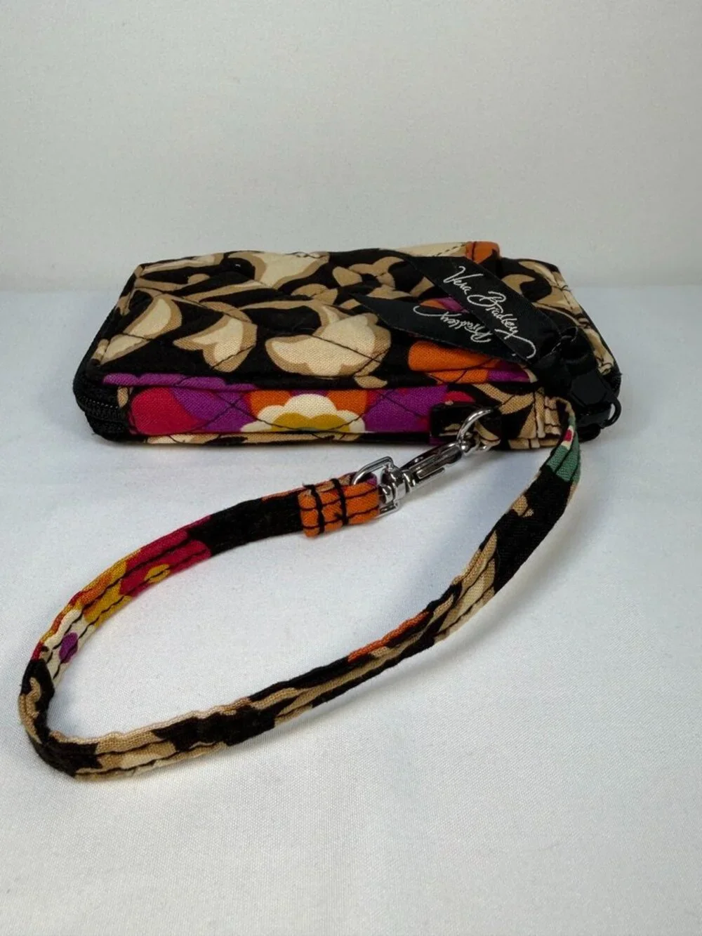 NWOT VERA BRADLEY Suzani Quilted Phone Case Wristlet Wallet